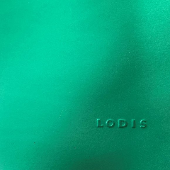 Lodis Beautiful Grass Green Tote, NEW,  three inside compartments - Picture 7 of 7